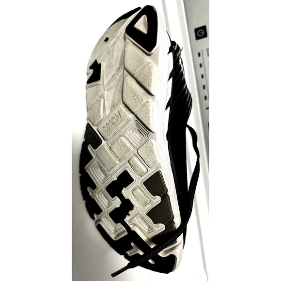 Hoka One One Clifton 5 Running Shoes Black White Sneakers Low Top Athletic - Picture 5 of 8